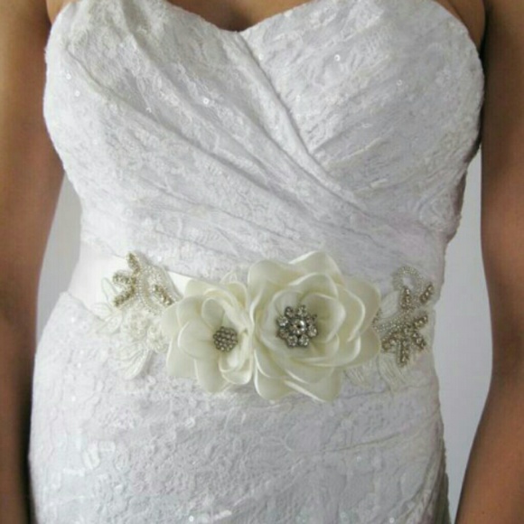 Wedding Flower Dress Sash. Bridal Light Ivory Sash main image 2